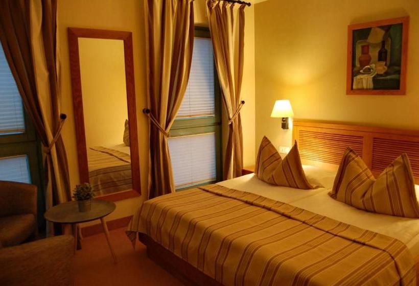 هتل Albergo Berlin