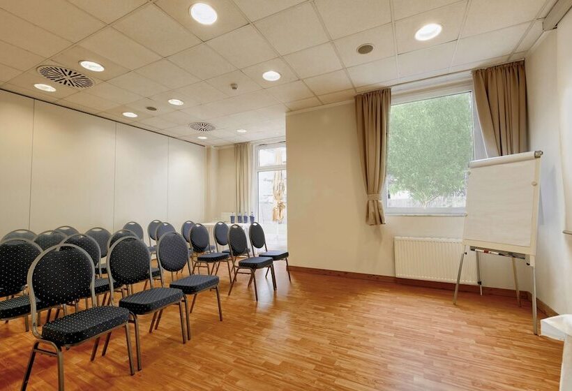 ホテル Am Schloß Köpenick By Golden Tulip