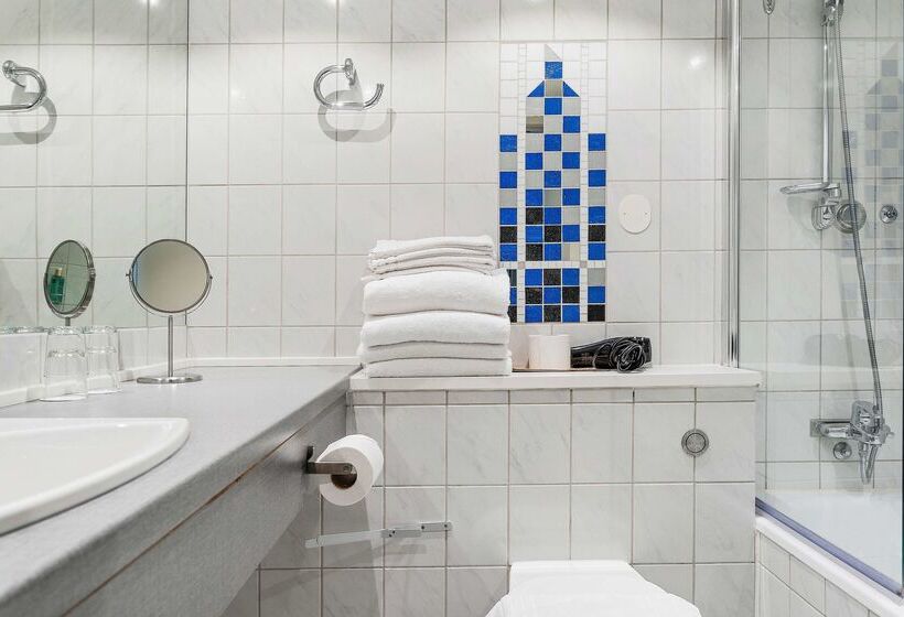 Best Western Plus Hotel Plaza