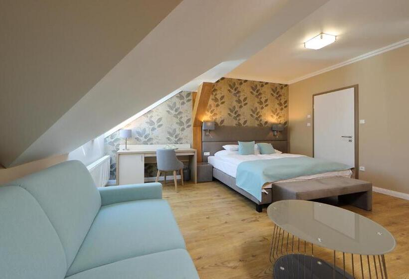 בית מלון כפרי Blaha Lujza