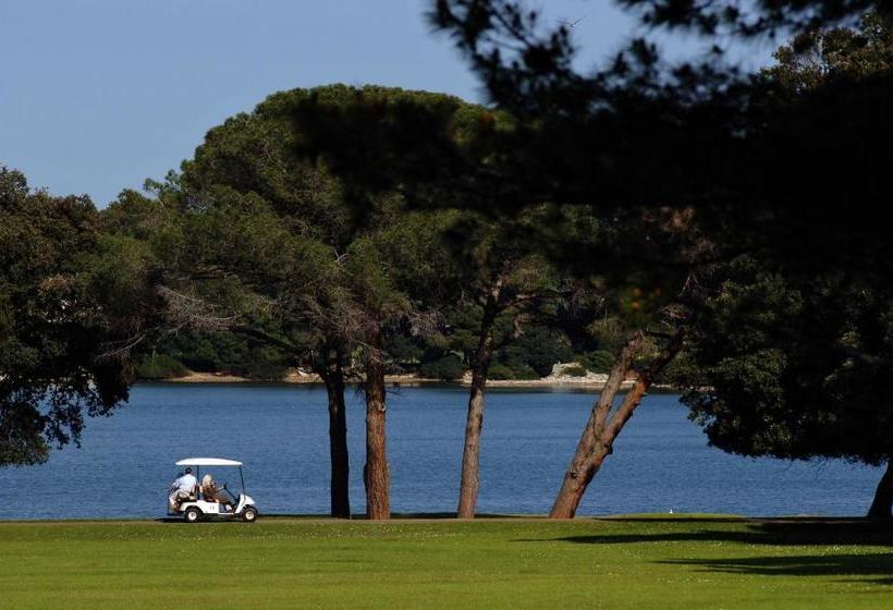 בית מלון כפרי Brijuni Rooms Karmen