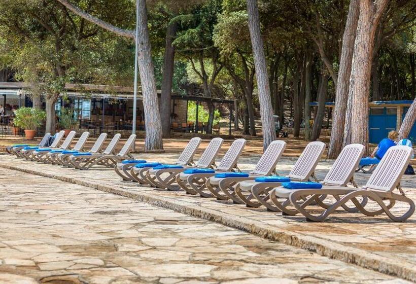 בית מלון כפרי Brijuni Rooms Karmen