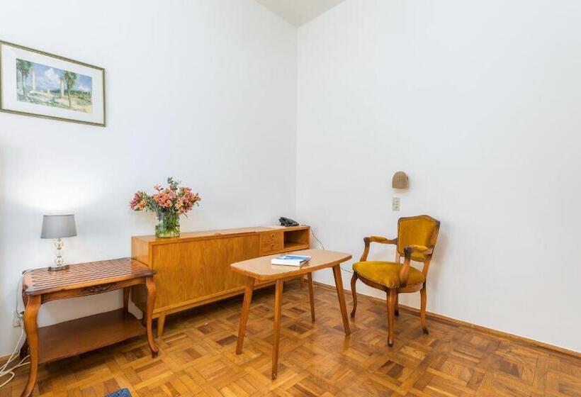 בית מלון כפרי Brijuni Rooms Karmen