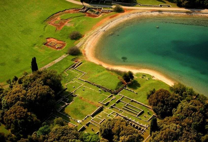 בית מלון כפרי Brijuni Rooms Karmen