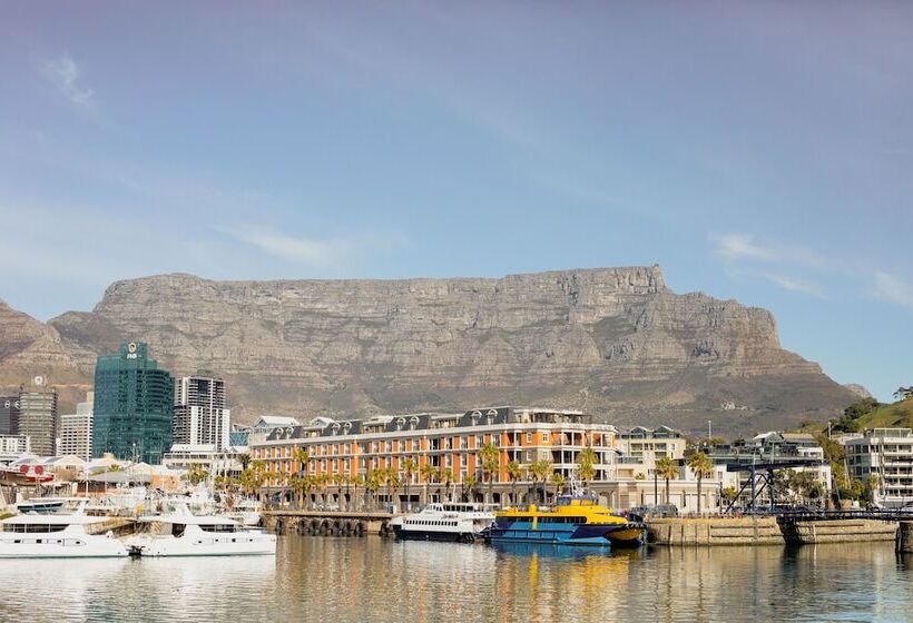 בית מלון כפרי Cape Grace, A Fairmont Managed