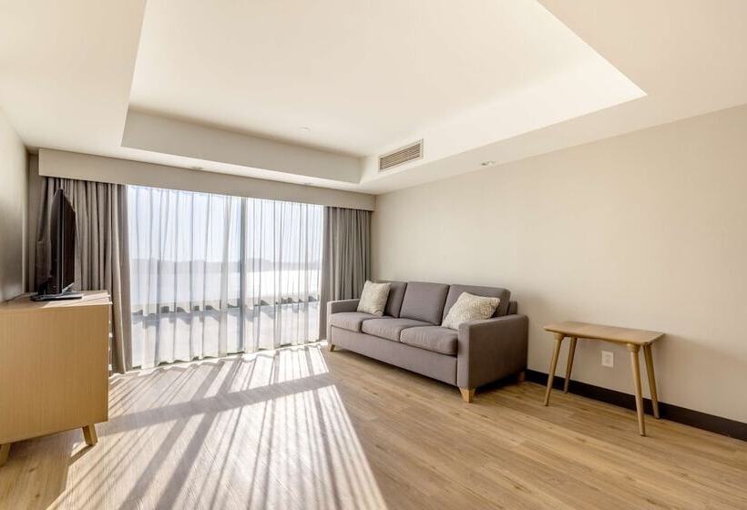 בית מלון כפרי Doubletree By Hilton Davenport