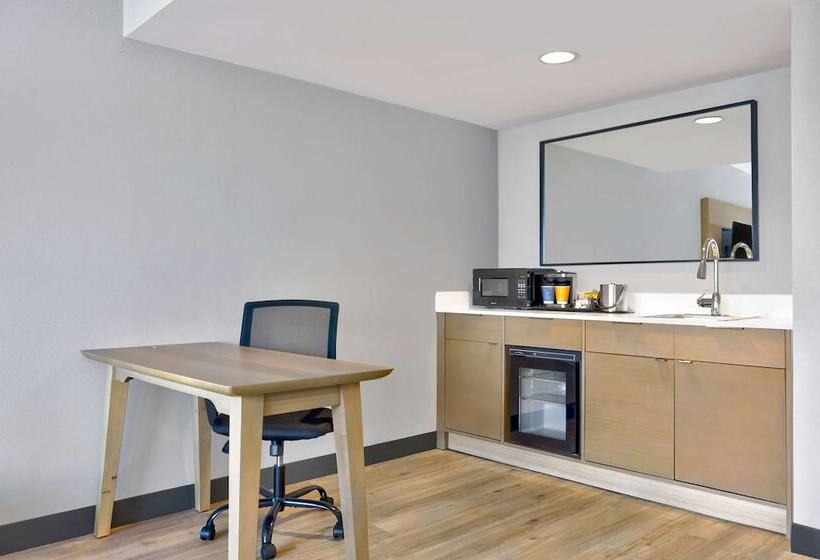 בית מלון כפרי Doubletree By Hilton Davenport