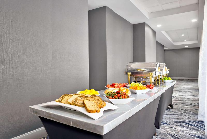 בית מלון כפרי Doubletree By Hilton Davenport