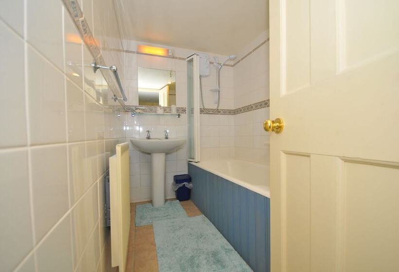 בית מלון כפרי Edderton Hall Country House