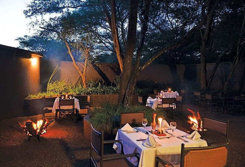 בית מלון כפרי Falaza Game Park And Spa