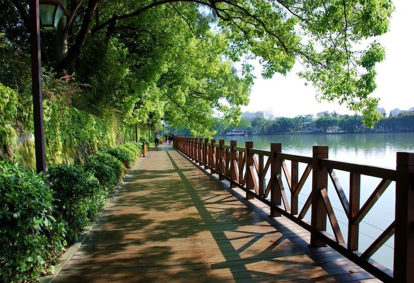 فندق Fuzhou Lakeside