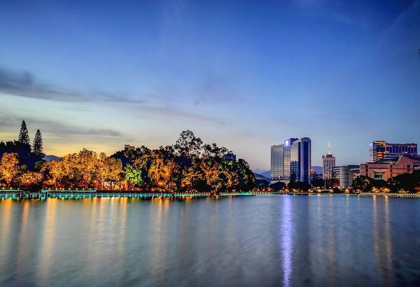 فندق Fuzhou Lakeside