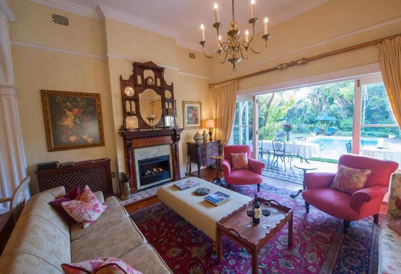 호텔 Hacklewood Hill Country House