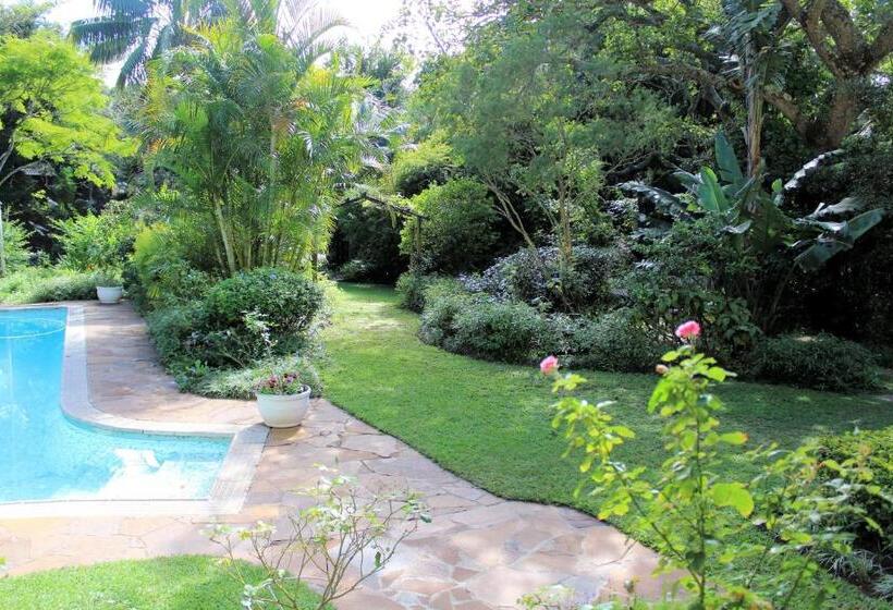 호텔 Hacklewood Hill Country House