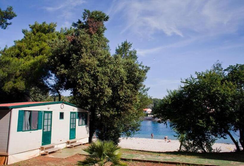 בית מלון כפרי Hi Hostel Pula