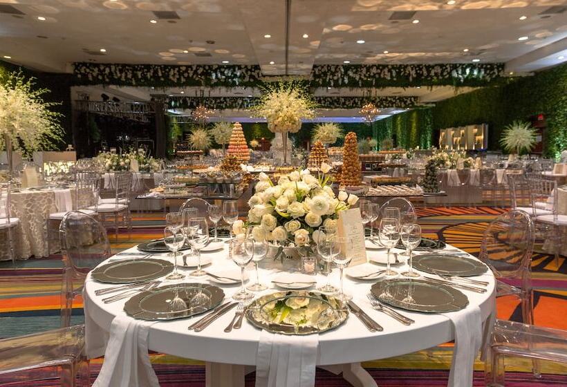 호텔 Hilton San Salvador