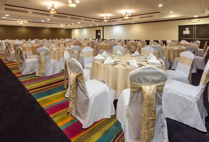 호텔 Hilton San Salvador