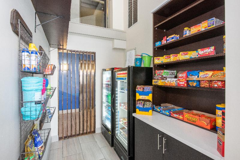 Holiday Inn Express Hotel & Suites Bradenton West, An Ihg