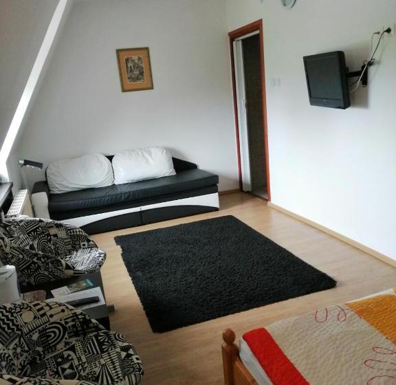 Отель Horváth Fogadó Panzió