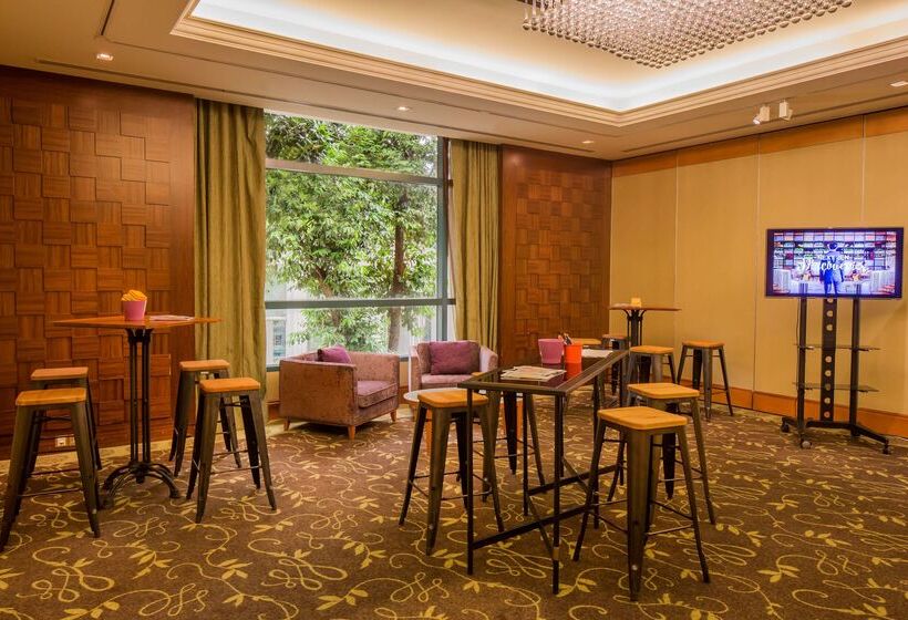 هتل Jen Singapore Tanglin By Shangrila