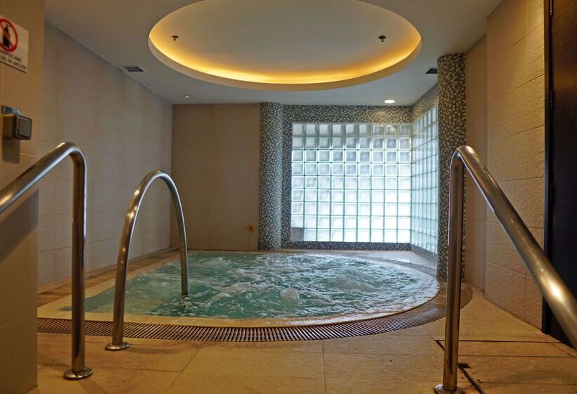 هتل Jen Singapore Tanglin By Shangrila