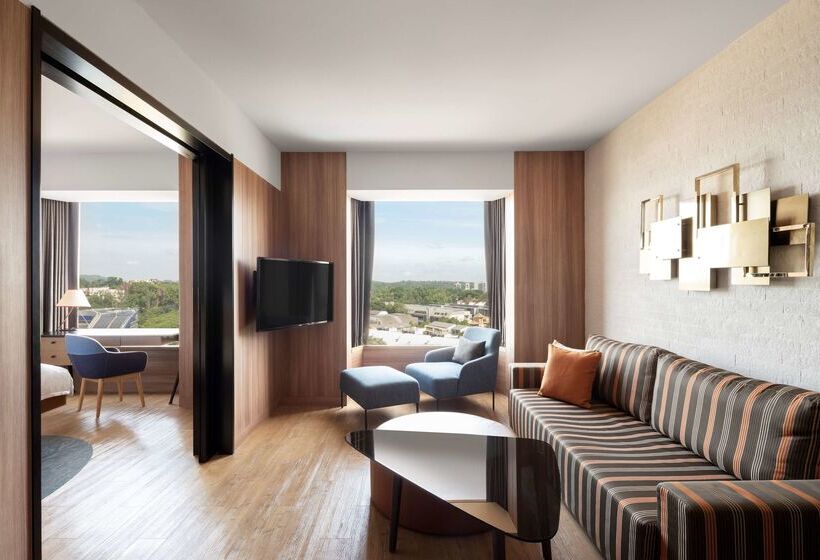 هتل Jen Singapore Tanglin By Shangrila