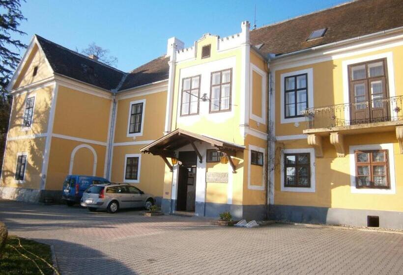 فندق Kastélyfogadó Sitke