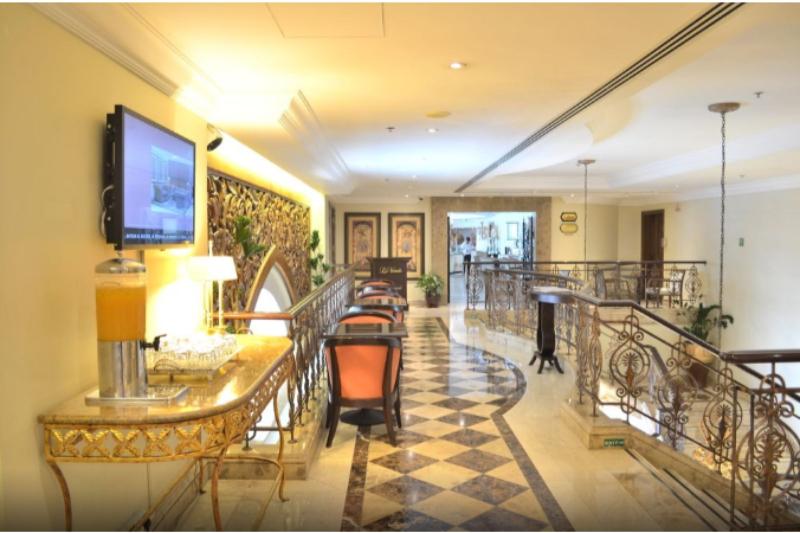 Отель Sheraton Khalidiya