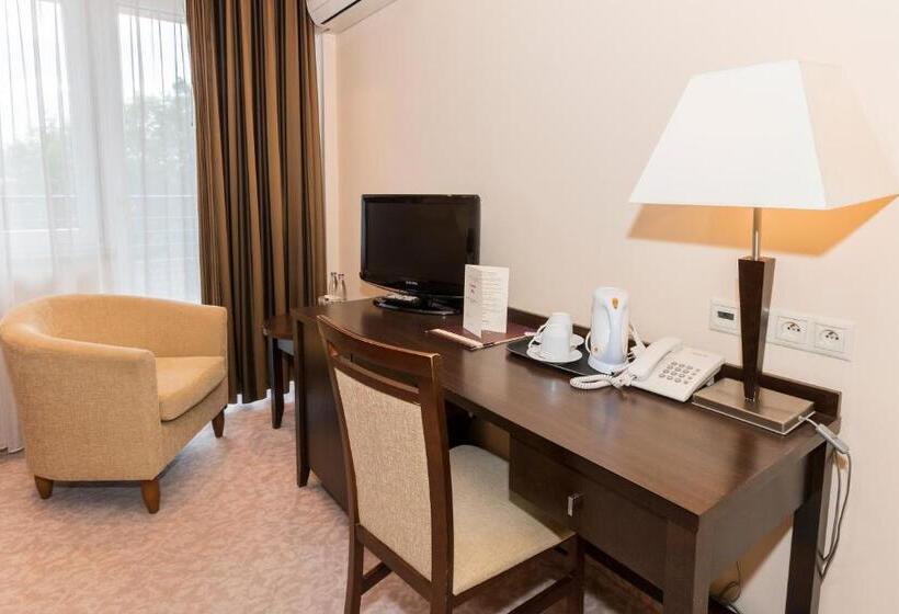 Отель Kudowa Manufaktura Relaksu