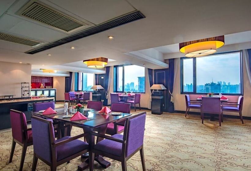 Отель Landmark Canton