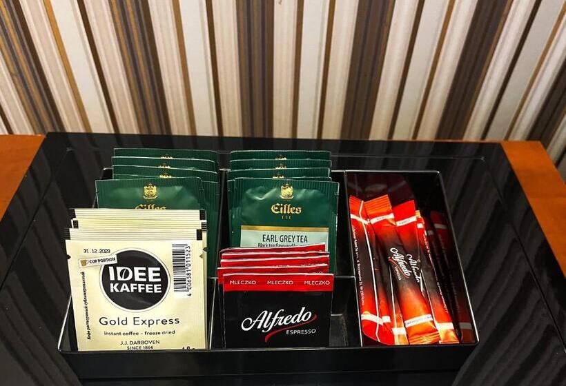 בית מלון כפרי Logos