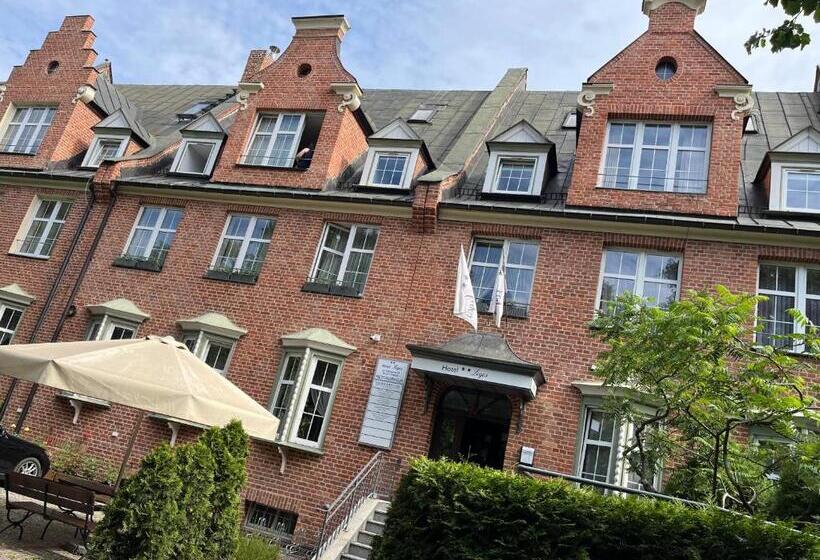 בית מלון כפרי Logos