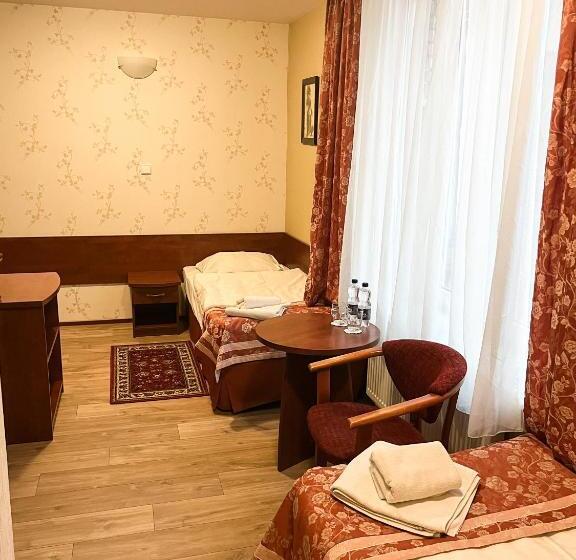 בית מלון כפרי Logos