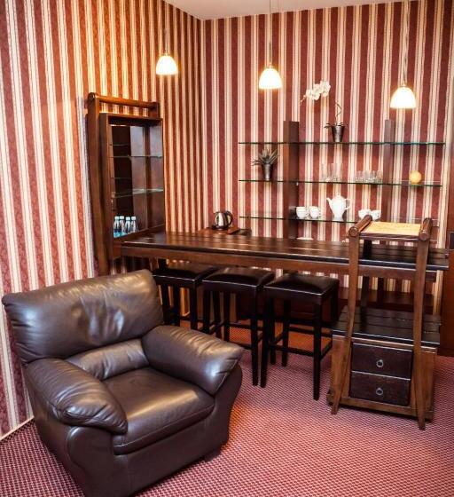 בית מלון כפרי Logos