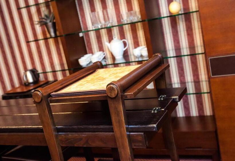 בית מלון כפרי Logos