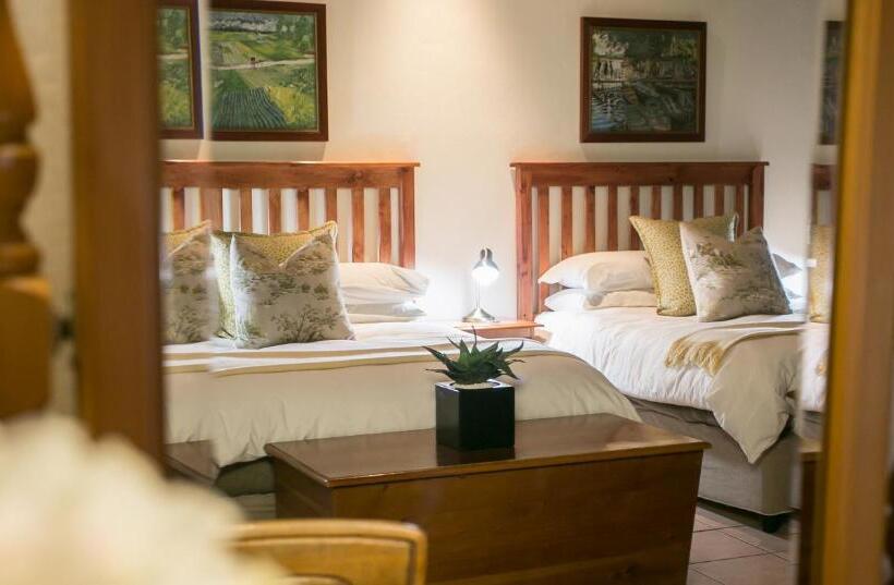 בית מלון כפרי Matoppo Inn