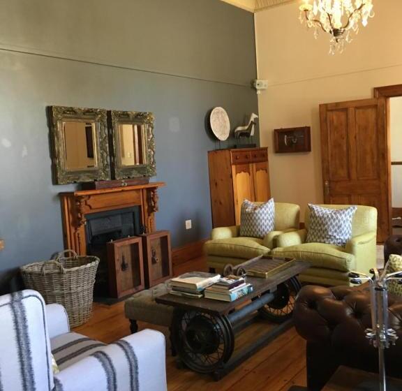 בית מלון כפרי Matoppo Inn