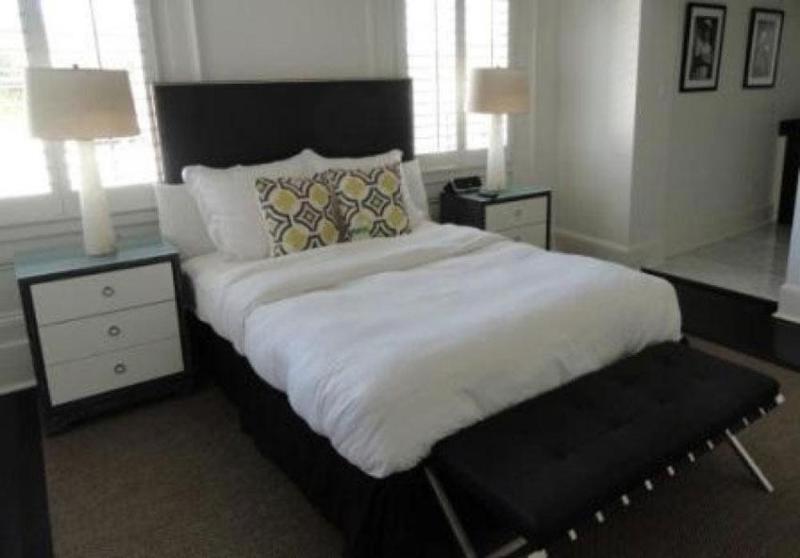 هتل Melrose Mansion