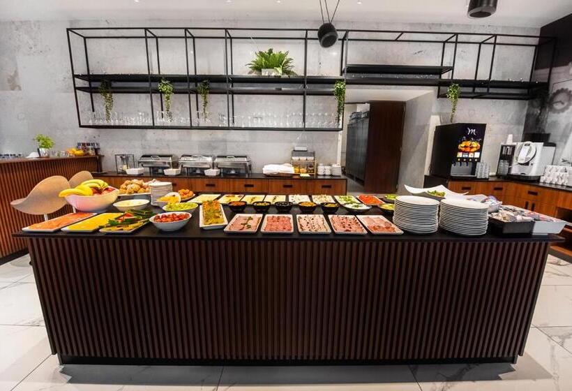 בית מלון כפרי Mercure Opole