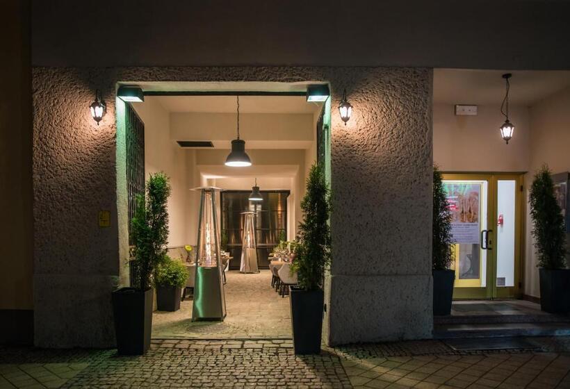 בית מלון כפרי Mercure Opole