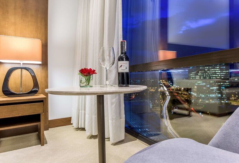 فندق NH Collection Bogotá Royal Teleport