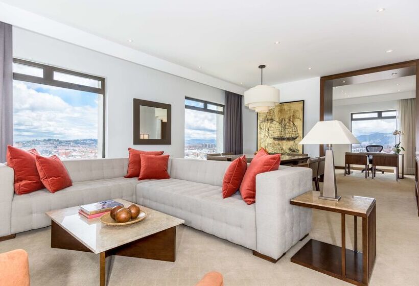 فندق NH Collection Bogotá Royal Teleport