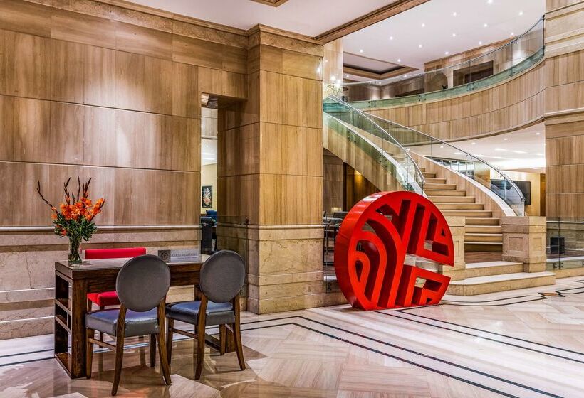 هتل NH Collection Bogotá Royal Teleport