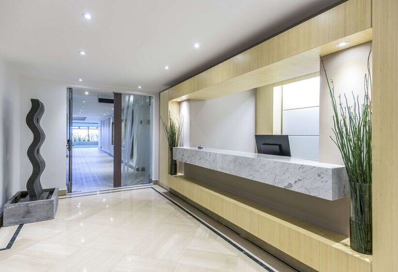 فندق NH Collection Bogotá Royal Teleport