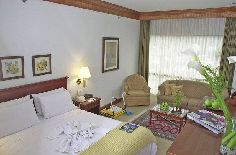 هتل NH Collection Bogotá Royal Teleport