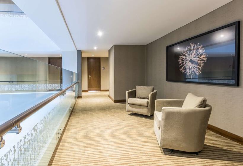 فندق NH Collection Bogotá Royal Teleport