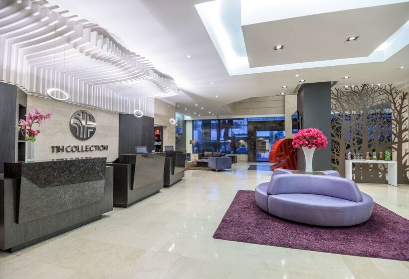 ホテル NH Collection Quito Royal