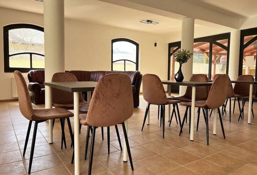 בית מלון כפרי Nussbaum Panzio