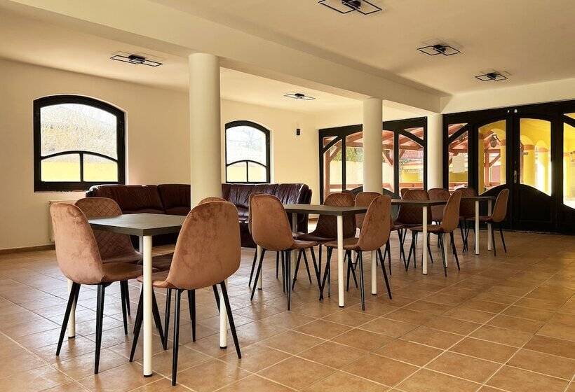 בית מלון כפרי Nussbaum Panzio