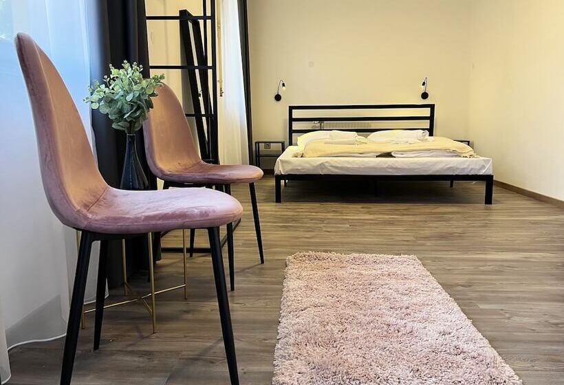 בית מלון כפרי Nussbaum Panzio